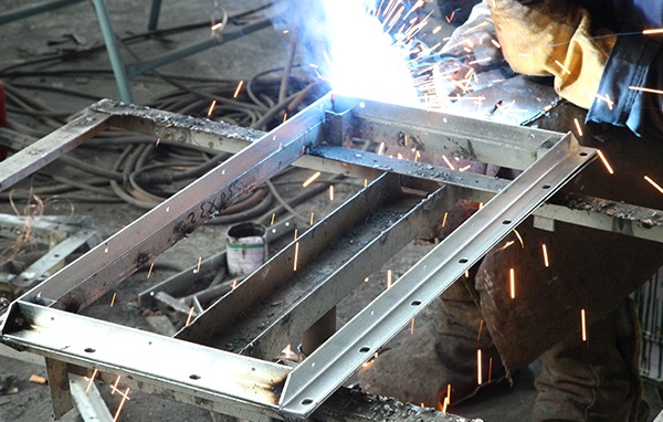 Welding of angle flange